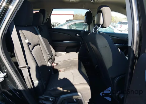 2016 Dodge Journey Sxt z USA, uszkodzony, nr VIN 3C4PDCBG5GT139326